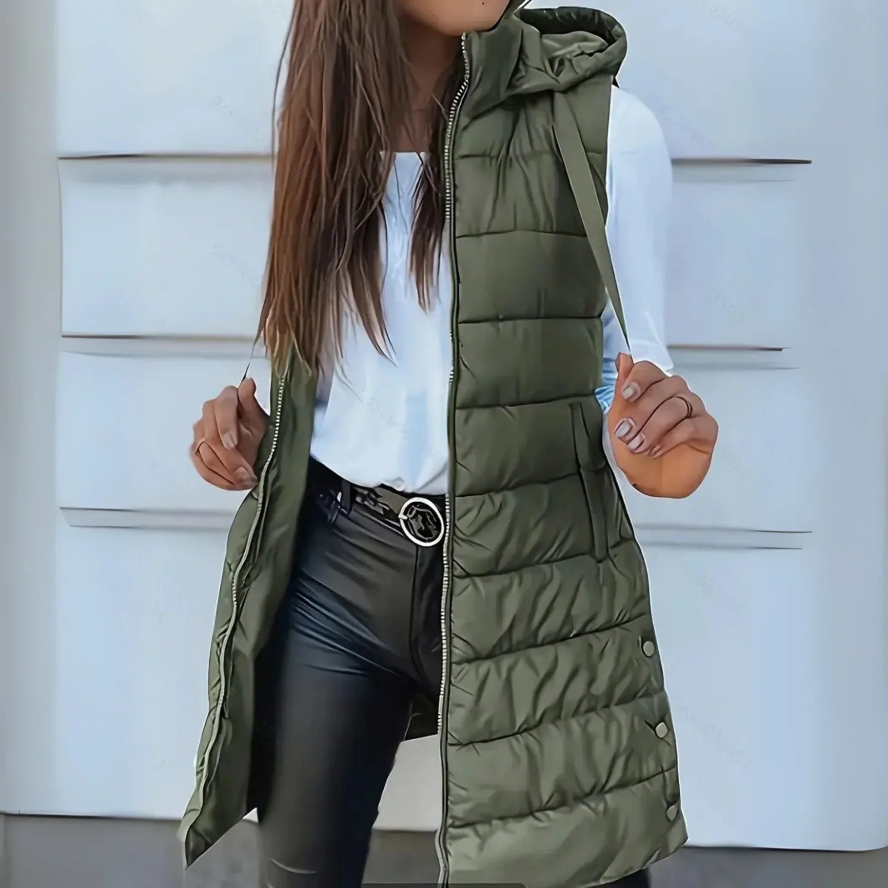 Rebeca | Vest lung pufos fără mâneci, cu glugă, casual